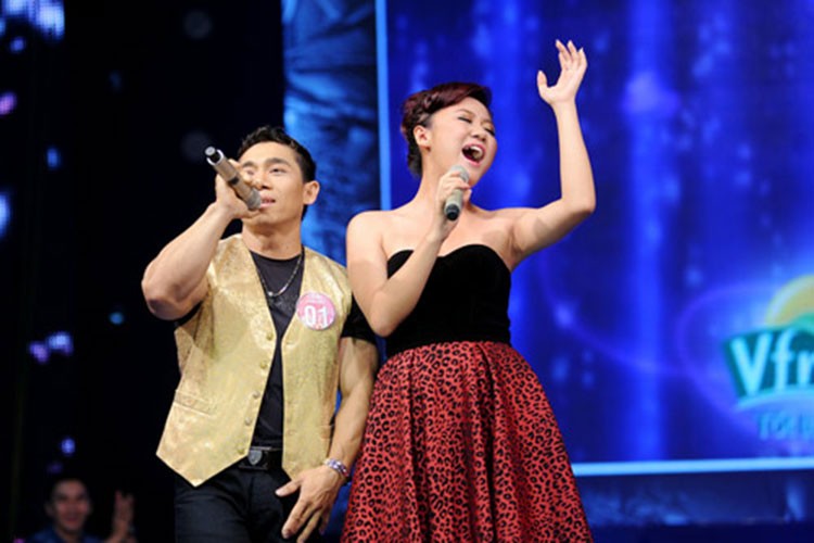 Soi su nghiep nhan sac cua Van Mai Huong sau Vietnam Idol-Hinh-5